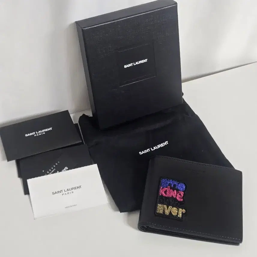 [BUNJANG] Saint Laurent Embroidered Patch Bifold Wallet Black / 생로랑 자수 패치 반지갑 블랙 새상품 풀구성