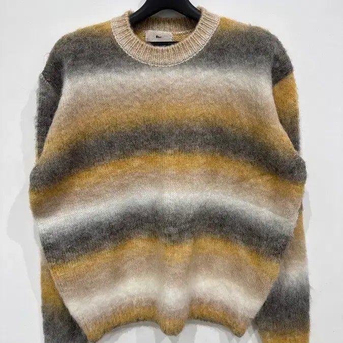 [BUNJANG] DOT Gradient Stripe Crewneck Knit Sweater / [Free] 닷 그라데이션 스트라이프 크루넥 니트 스웨터