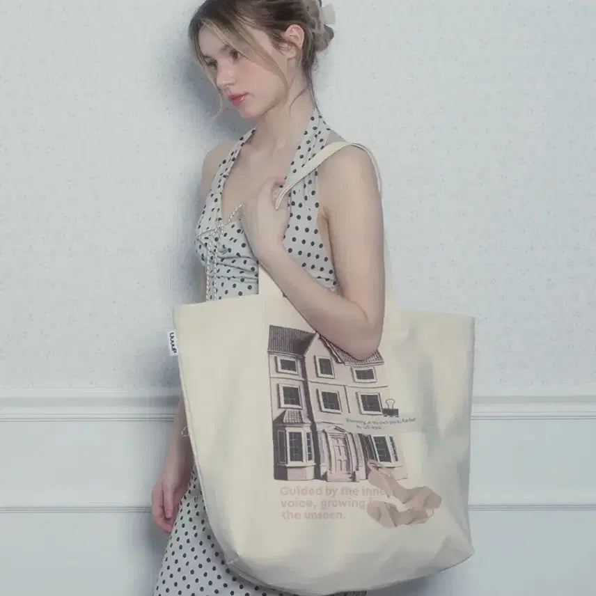 [BUNJANG] Youp Dress House Tote Bag White Oatmeal / 유우프 돌스 하우스 에코백 화이트 오트밀
