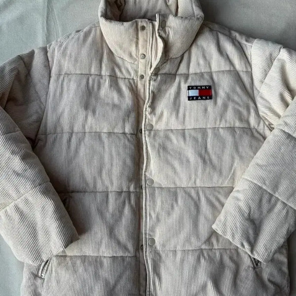 [BUNJANG] Tommy Hilfiger Jeans Corduroy Puffer Jacket / 타미힐피거 진스 푸퍼 코듀로이 패딩