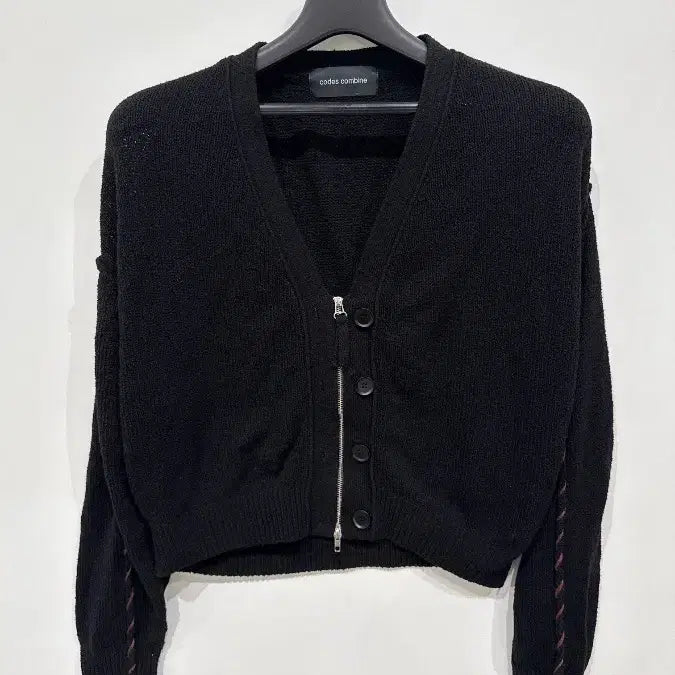 [BUNJANG] Codes Combine Wrinkle V-Neck Knit Cardigan / [50] 코데즈 콤바인 링클 브이넥 니트 가디건