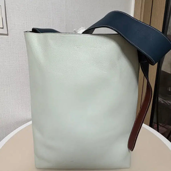 [BUNJANG] Celine Twist Cabas Bucket Shoulder Bag (Old Celine) / 셀린느 트위스트 카바스 버킷 숄더백 (올드셀린)