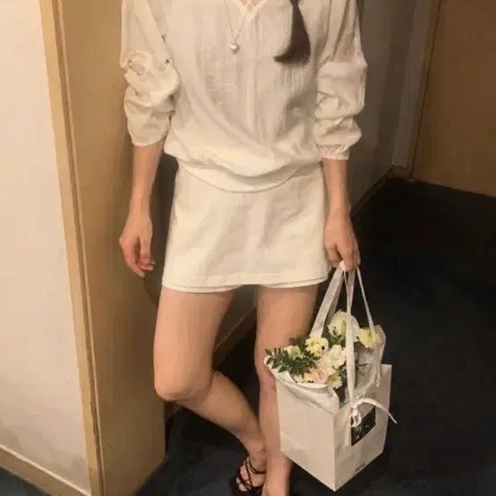 [BUNJANG] Summer Sweatshirt Blouse / 여름 맨투맨블라우스 새상품