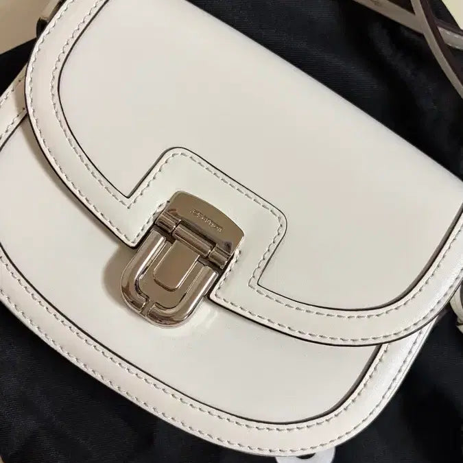 [BUNJANG] Joy Gryson Serendipity Crossbody Bag Small Silver Hardware / 조이그라이슨 세렌디피티 크로스백