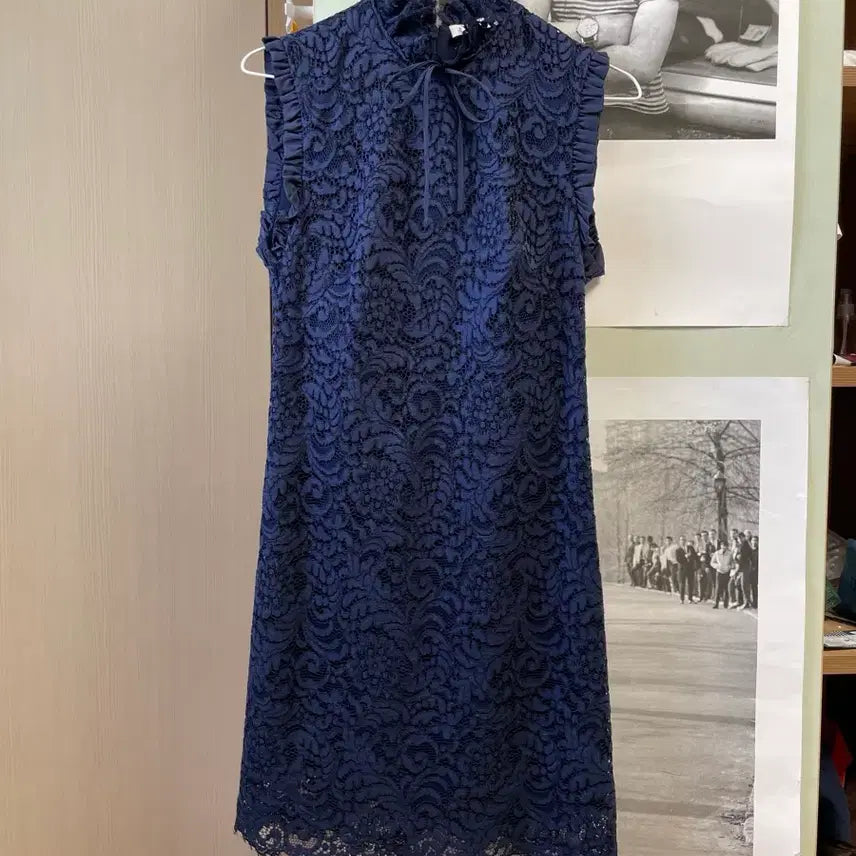 [BUNJANG] Sandro High Neck Frill Lace Sleeveless Mini Dress / [36]산드로 하이넥 프릴 레이스 민소매 미니 원피스