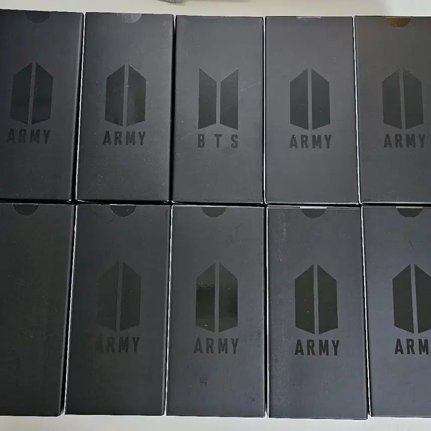 [BUNJANG] BTS ARMY Bomb Ver.4 (Official Light Stick) / 미개봉 10개)BTS 방탄소년단 응원봉 아미밤ver.4 아미밤4 미개봉