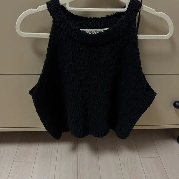 [BUNJANG] LFM Halterneck Sleeveless Top / LFM 엘에프엠 홀터넥 나시