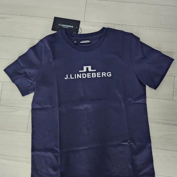 [BUNJANG] J.LINDEBERG Women's Navy Short Sleeve T-Shirt / J.LINDEBERG 여성 네이비 반팔 티셔츠 S사이즈