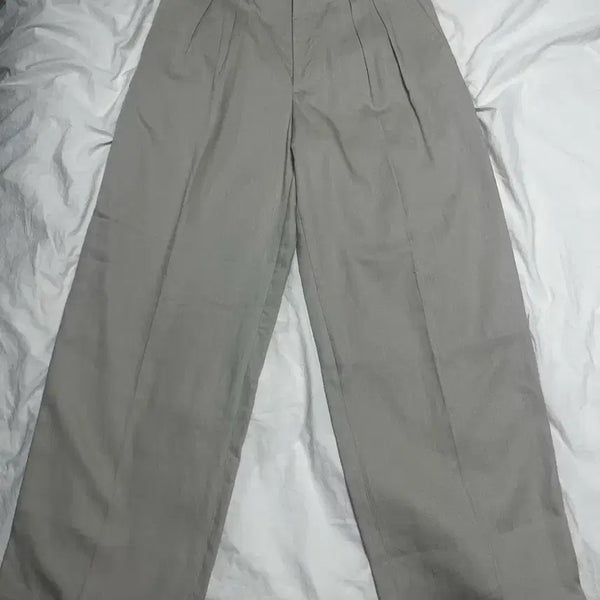 [BUNJANG] Jacquemus Viscose Silk Pleated Pants Beige Size 48 / 자크뮈스 비스코스 실크 핀턱 팬츠 베이지 48사이즈 (30~31추천)