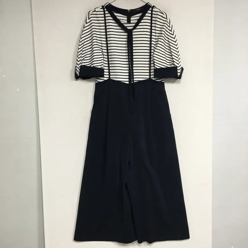 [BUNJANG] Ozsceen Stripe Jumpsuit / 오즈세컨 스트라이프 점프수트