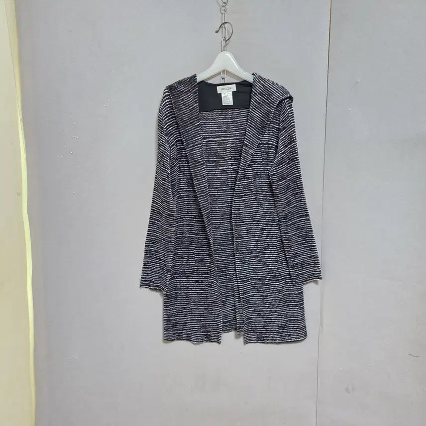 [BUNJANG] Speachio Hooded Cardigan Black/White Size 40 / 스피치오 후드 가디건 40 n6504