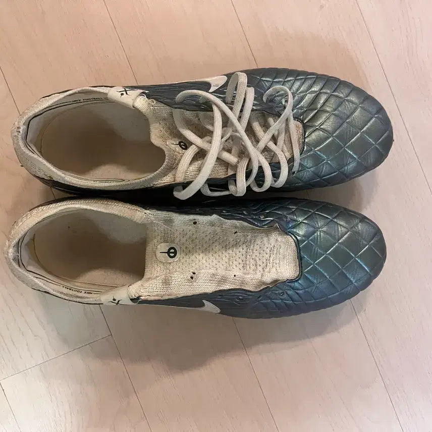 [BUNJANG] Nike Tiempo Limited Edition Soccer Cleats / 나이키 티엠포 한정판