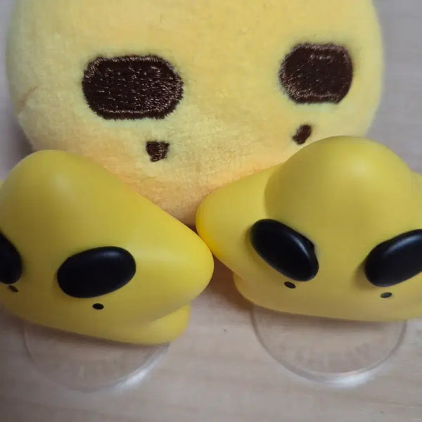 [BUNJANG] Gakpyul Rice Cake & 2 Figure Bundle Set / 각별 찹쌀떡, 피규어 2개 일괄