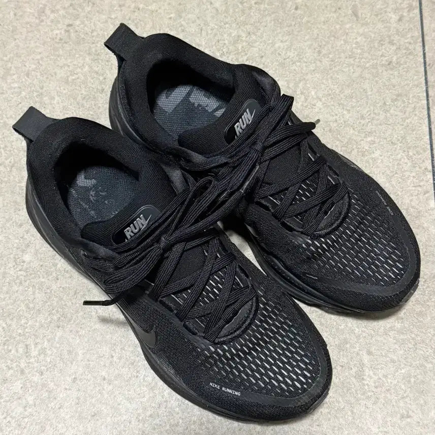 [BUNJANG] Nike Vomero 18 Running Shoes Black / 나이키 러닝화 보메로18 240 블랙