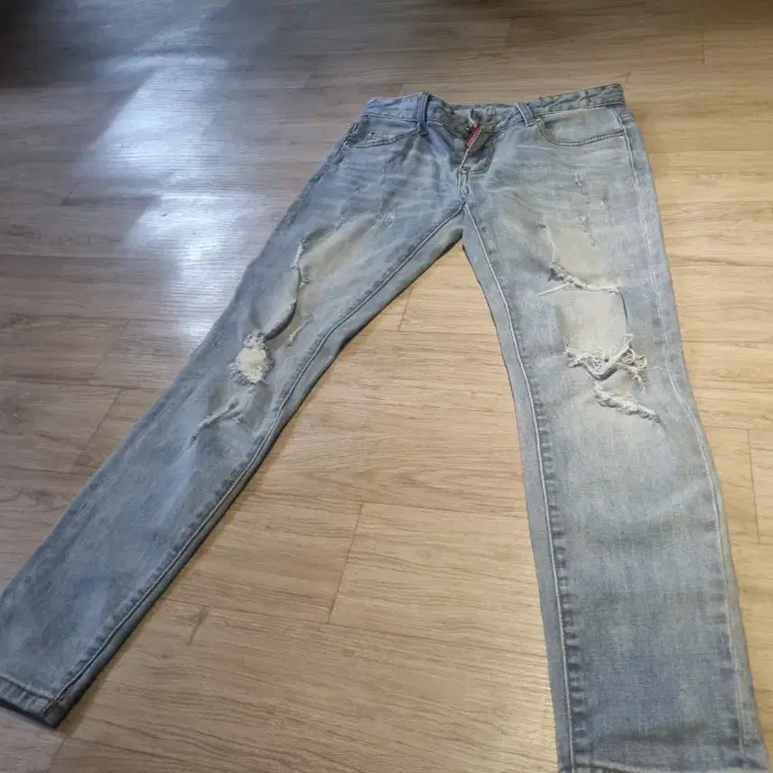 [BUNJANG] DSquared2 Distressed Washed Jeans (Size 30) / 디스퀘어드2데미지워싱청바지 30.