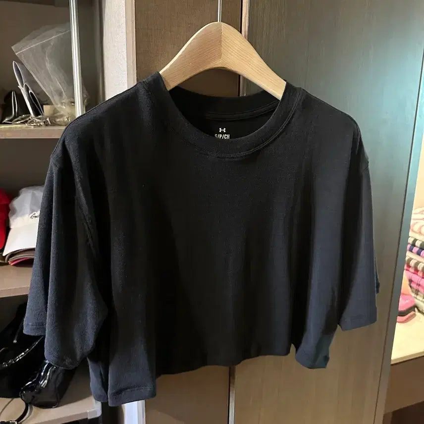 [BUNJANG] Under Armour Cropped T-Shirt / 언더아머 크롭티(보관만)