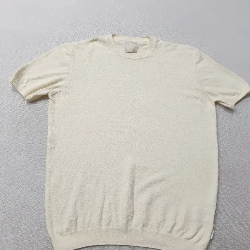 [BUNJANG] AT.P.CO Short-Sleeve T-Shirt Ivory Size 105 / 에이티피코 AT.P.CO 반팔 티셔츠 아이보리 105