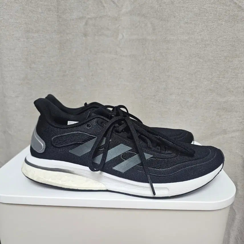 [BUNJANG] Adidas Supernova Running Shoes (Core Black/Silver Metallic) / 270아디다스 슈퍼노바 코어블랙/실버 메탈릭 운동화    -1083