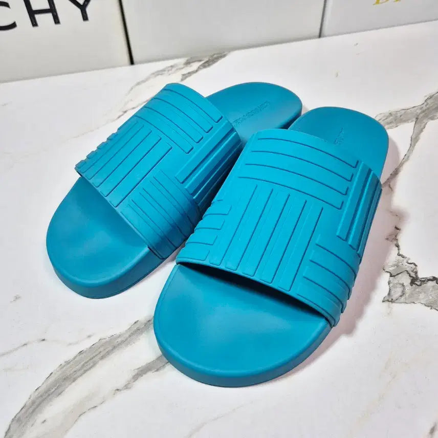 [BUNJANG] Bottega Veneta Amalfi Blue Rubber Slider Sandals (Size 41) / (정품) 보테가 베네타 아말피 블루 러버 슬라이더 슬리퍼 샌들 41