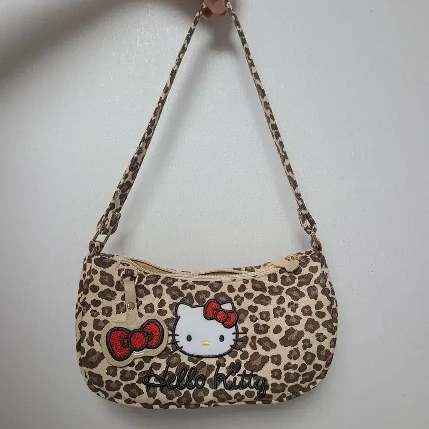 [BUNJANG] Hello Kitty Leopard Shoulder Bag / 헬로키티 레오파드 숄더백