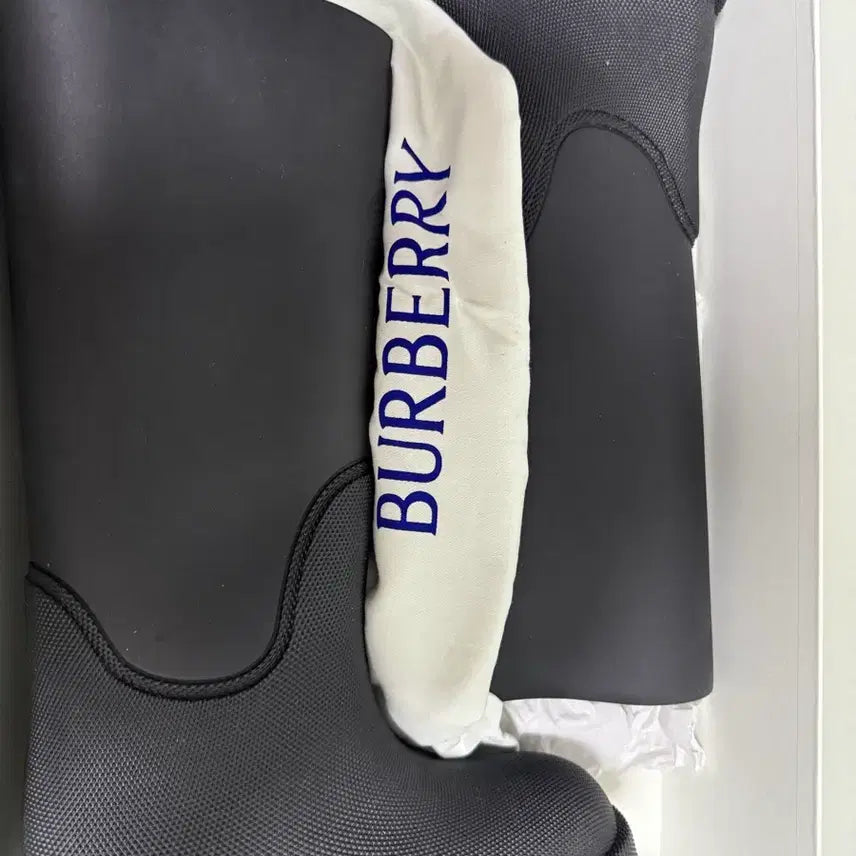 [BUNJANG] Burberry Rubber Rain Boots Size 38 (250) / Burberry/버버리 고무장화/38사이즈(250) /한번시착
