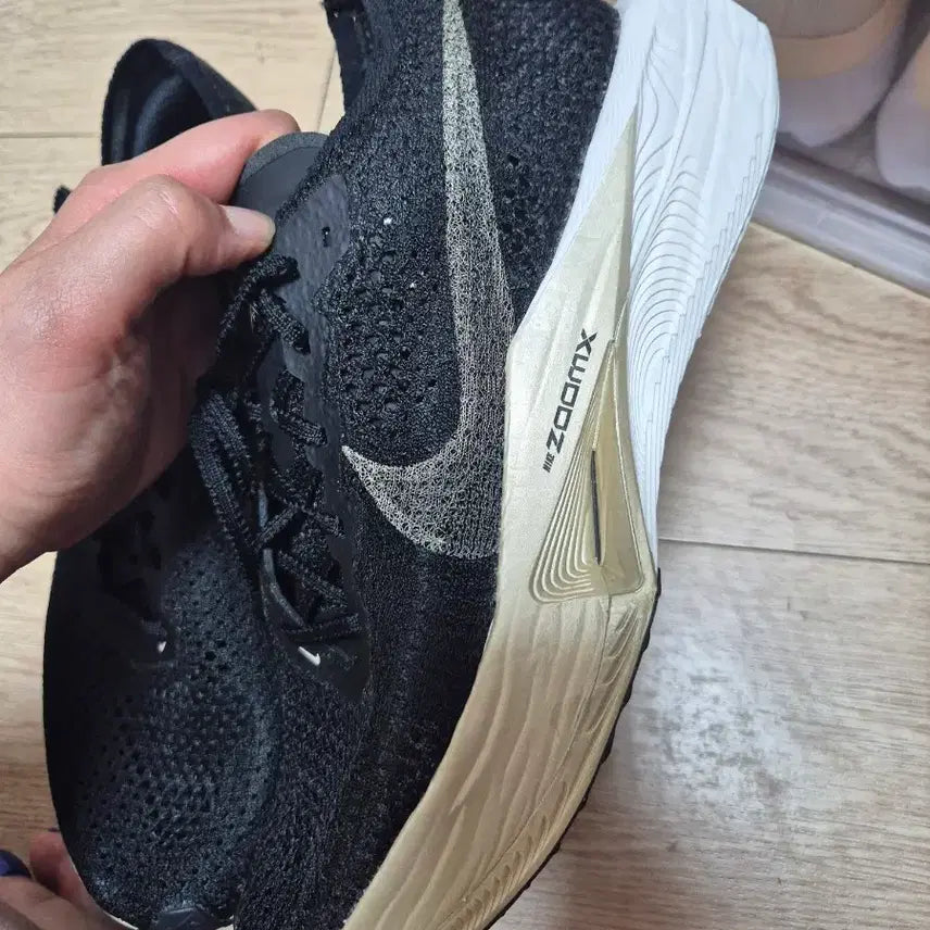 [BUNJANG] Nike ZoomX Vaporfly NEXT% 3 Running Shoes - Black Metallic Gold (280) / 미사용 280.나이키 줌X 베이퍼플라이 넥스트% 3 블랙 메탈릭 골드그레