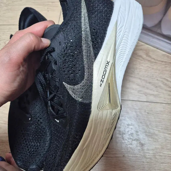[BUNJANG] Nike ZoomX Vaporfly NEXT% 3 Running Shoes - Black Metallic Gold (280) / 미사용 280.나이키 줌X 베이퍼플라이 넥스트% 3 블랙 메탈릭 골드그레