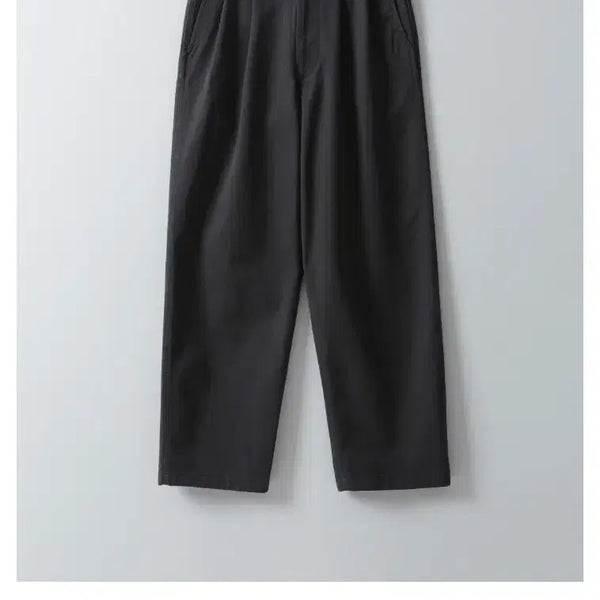 [BUNJANG] Woodby Two-Tuck Chino Pants Charcoal / 우드비 투턱 치노 팬츠 차콜 3