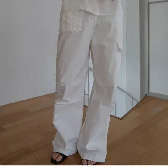 [BUNJANG] Soez Smooth Cargo Pants Ivory / 소에즈 스무스 카고 팬츠 아이보리