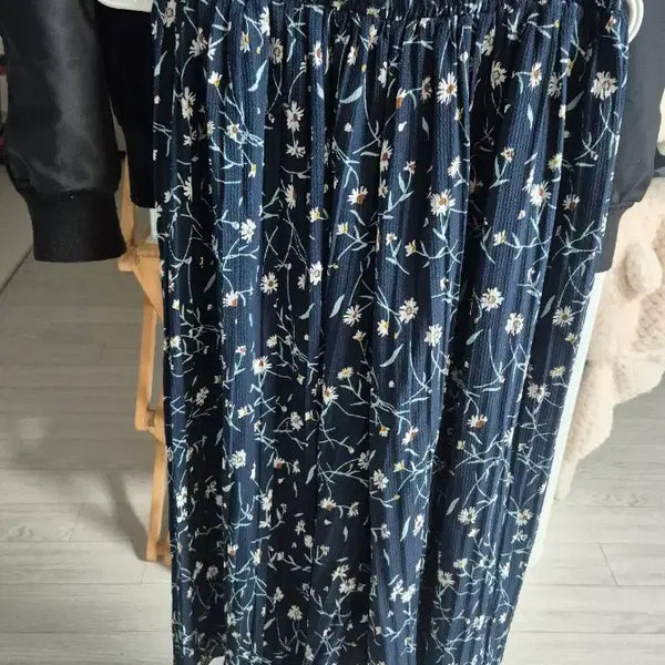 [BUNJANG] Floral Print Skirt Pants with Elastic Waistband / 꽃무늬  올밴딩 치마바지