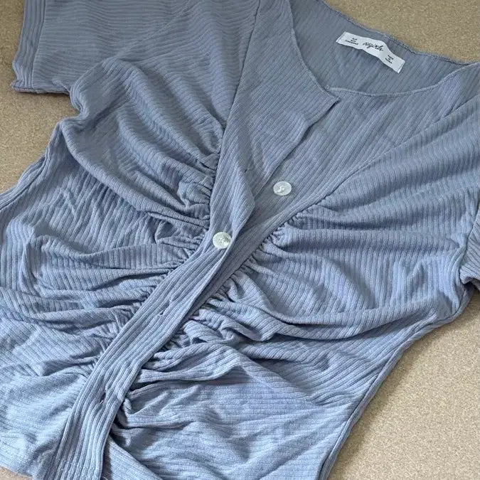 [BUNJANG] Sky Blue Short Sleeve T-Shirt / 하늘색 반팔