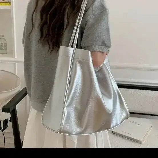 [BUNJANG] Silver Big Shoulder Bag / 실버 빅 숄더백 (새상품)