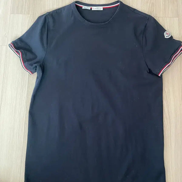 [BUNJANG] Moncler Department Store Edition Short Sleeve T-Shirt - Size L / 몽클레어 백화점판 반팔티 L