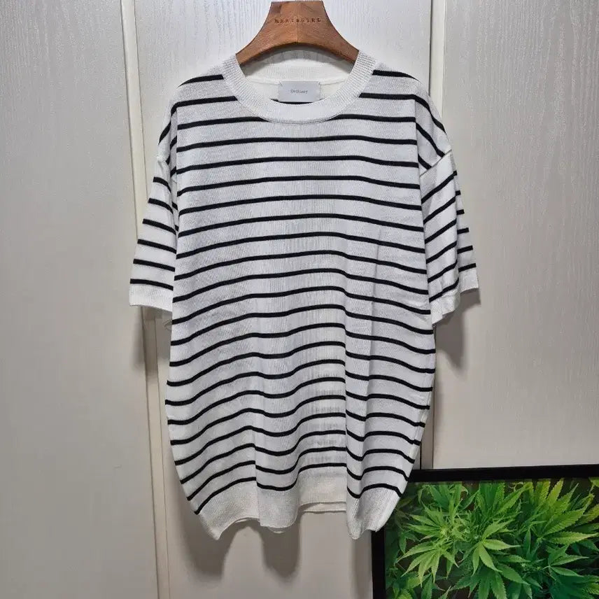 [BUNJANG] Striped Short Sleeve Knit White / (세일)(새상품)스트라이프 반팔 니트. 화이트