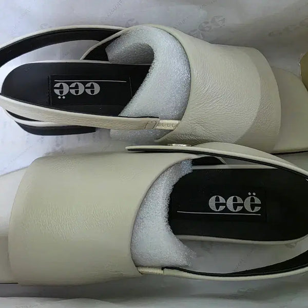 [BUNJANG] IIIE Mode Button Sandals / 이이에 샌들