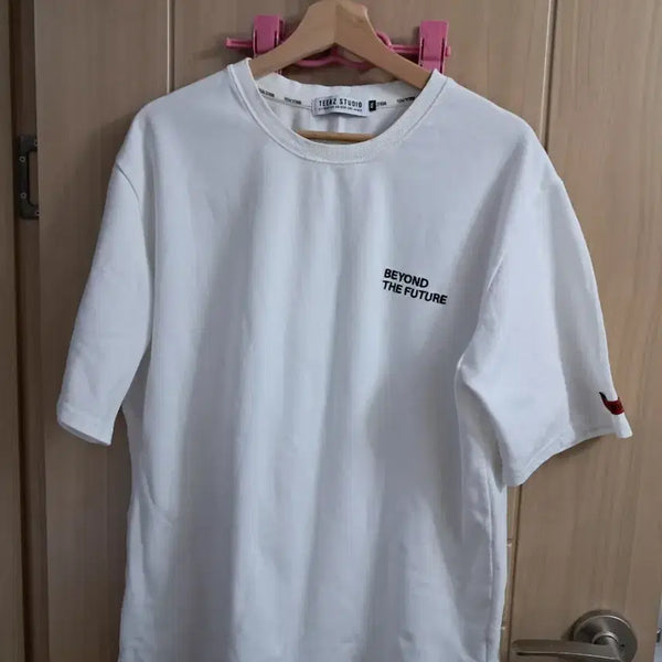 [BUNJANG] Tz Studio Beyond the Future T-Shirt White / 티즈 스튜디오 반팔 티셔츠 화이트 BEYOND THE FUTURE