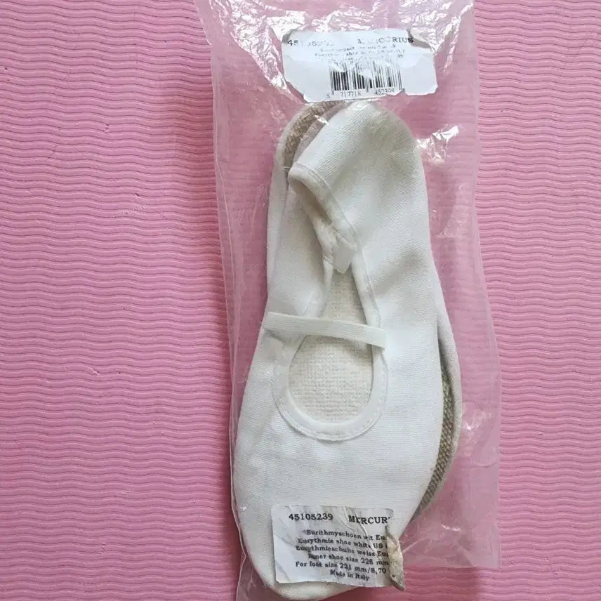 [BUNJANG] Mercury Rhythmic Gymnastics Shoes White Size 235 / 머큐리 리듬체조화 흰색 235 덧신