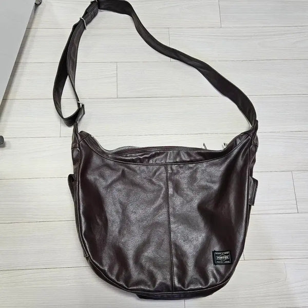 [BUNJANG] Yoshida Porter Freestyle Shoulder Bag Dark Brown Large / 요시다포터 프리스타일 숄더백 다크브라운 라지 반달백 porter