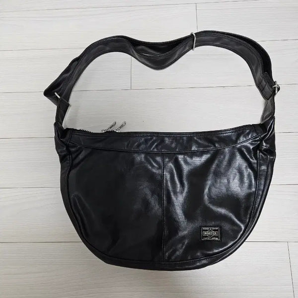 [BUNJANG] Yoshida Porter Freestyle Shoulder Bag Black Small / 요시다포터 프리스타일 숄더백 블랙 스몰 반달백 porter