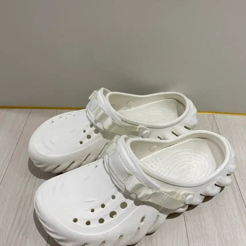 [BUNJANG] Crocs Echo Clog White 270 / 크록스 에코 클로그 화이트 270
