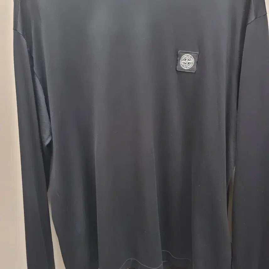 [BUNJANG] Stone Island Black Badge Long Sleeve T-Shirt / 스톤아일랜드 블랙 와펜 티셔츠