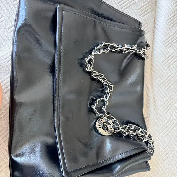 [BUNJANG] Black Shoulder Bag with Chain Strap / 블랙 숄더백