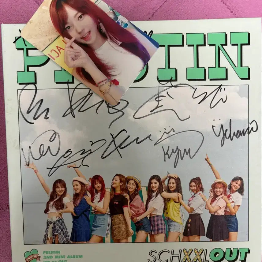 [BUNJANG] Pristin SCHXXOUT Album with All Members' Signatures and Nayoung Photocard / 프리스틴 SCHXXOUT 앨범 + 사인 + 포토카드