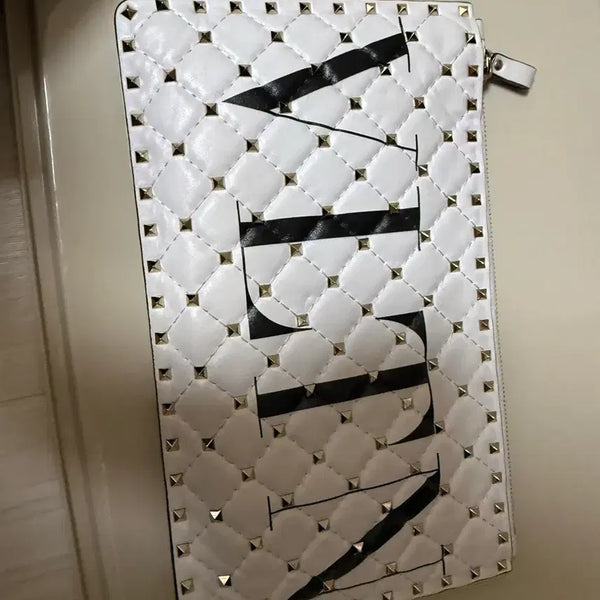 [BUNJANG] Valentino Quilted Studded Clutch Bag / 발렌티노 클러치백