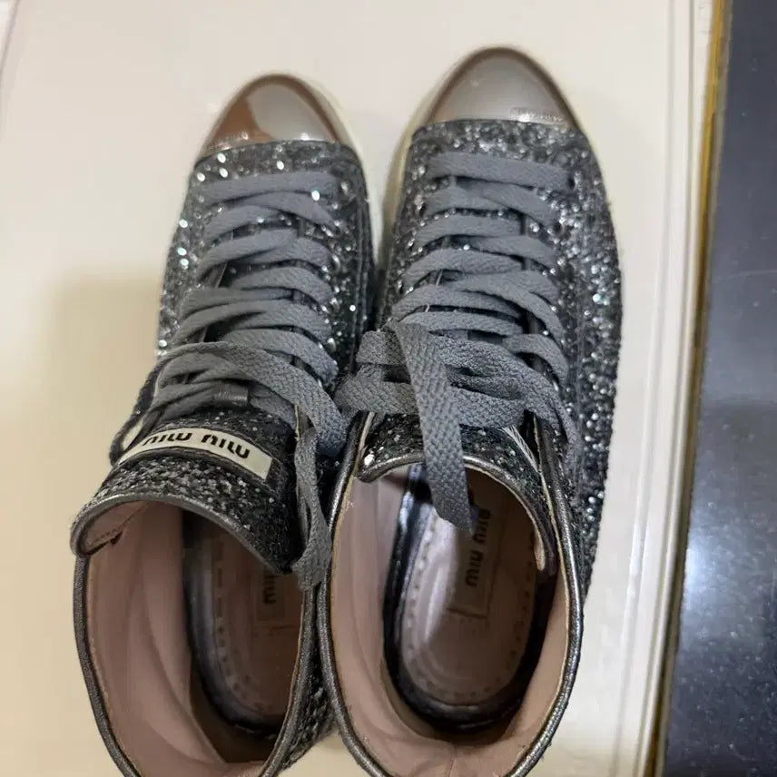 [BUNJANG] Miu Miu Glitter Sneakers with Metal Toe Cap / 미우미우 스니커즈 정품