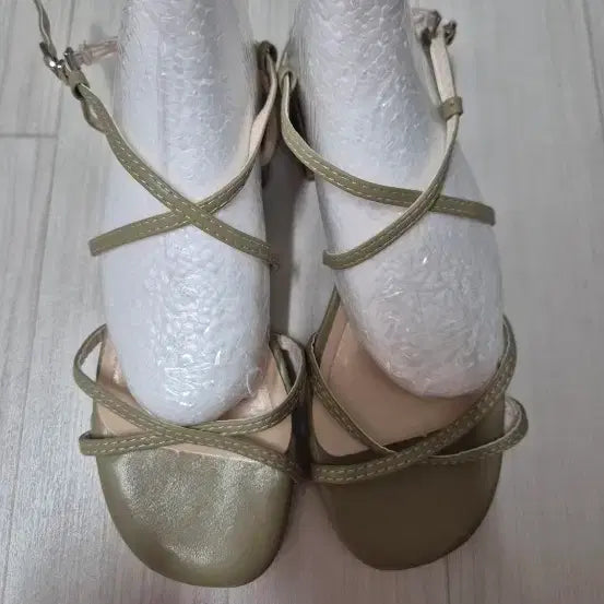 [BUNJANG] Olive Strap Sandals / 올리브 스트랩 샌들