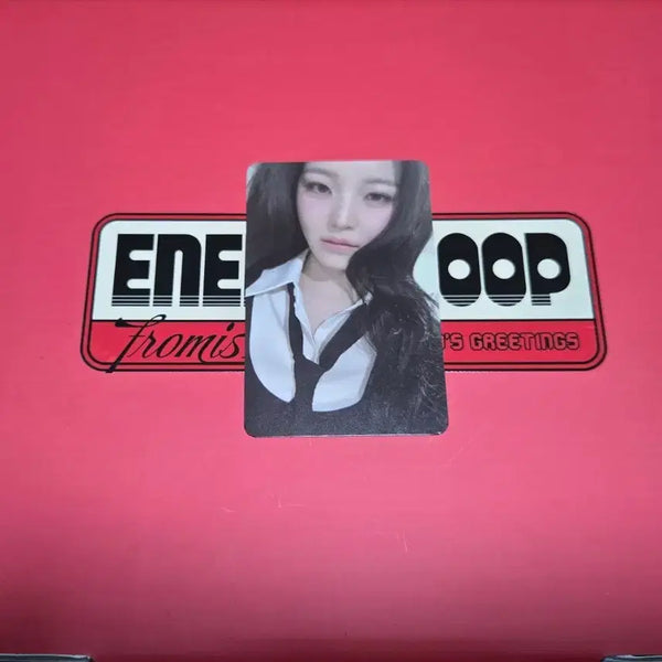 [BUNJANG] fromis_9 Baek Ji-heon Short Skirt Photocard / 프로미스나인 백지헌 짧은치마 포토카드