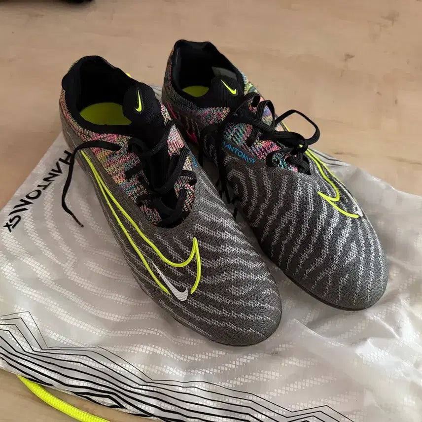 [BUNJANG] Nike Gripknit Phantom GX Elite Fusion FG Black Volt 270 / 나이키 그립니트 팬텀 GX 엘리트 퓨전 FG 블랙 볼트 270