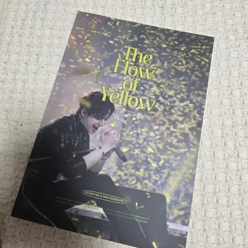 [BUNJANG] Lee Junho Photobook 'The Flow of Yellow' / 이준호 화보집