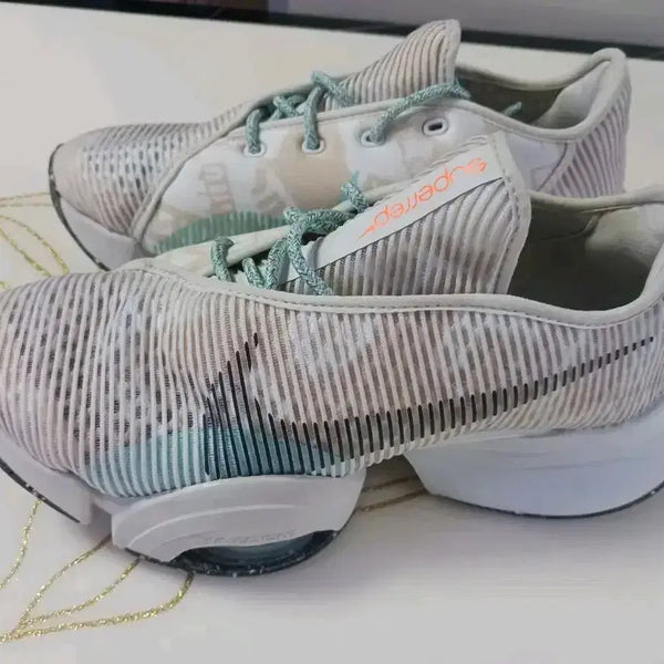 [BUNJANG] Nike Air Zoom SuperRep 2 Tint US 6.5 / 나이키 에어 줌 수퍼렙 2틴트 6.5 해외